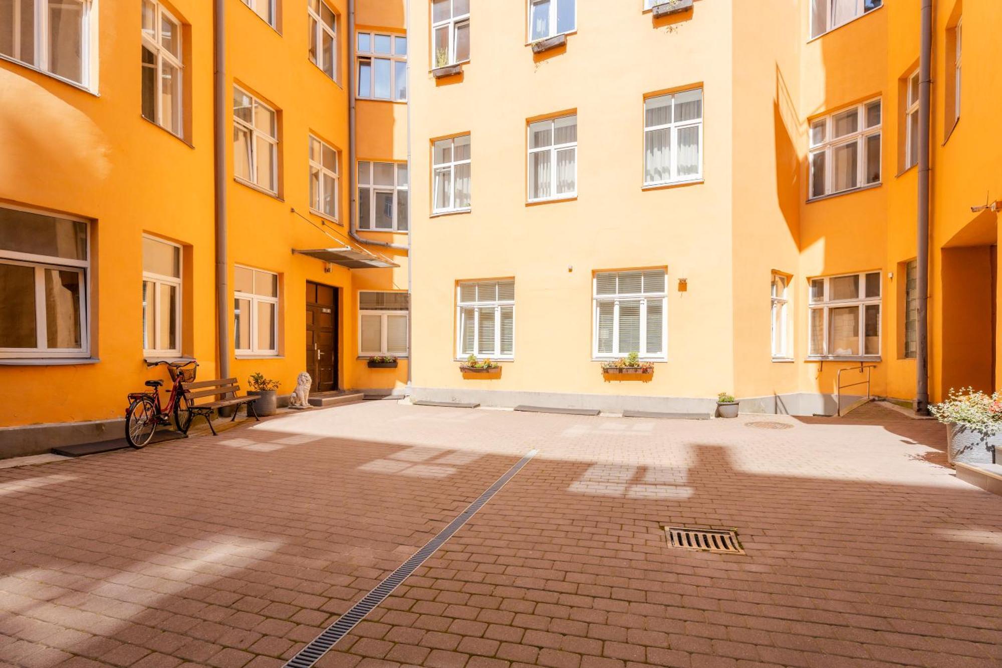 Tina'S Riga Apartments Esterno foto